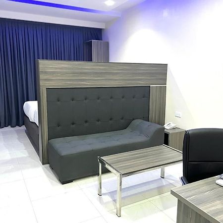 Aliayabiagba De Rigg Place, Victoria Island מראה חיצוני תמונה